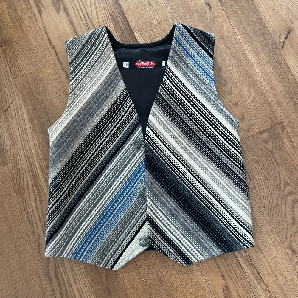 Chimayo Vest ~~ Centinela Weavers. Size Small. Excellent condition, NWOT.